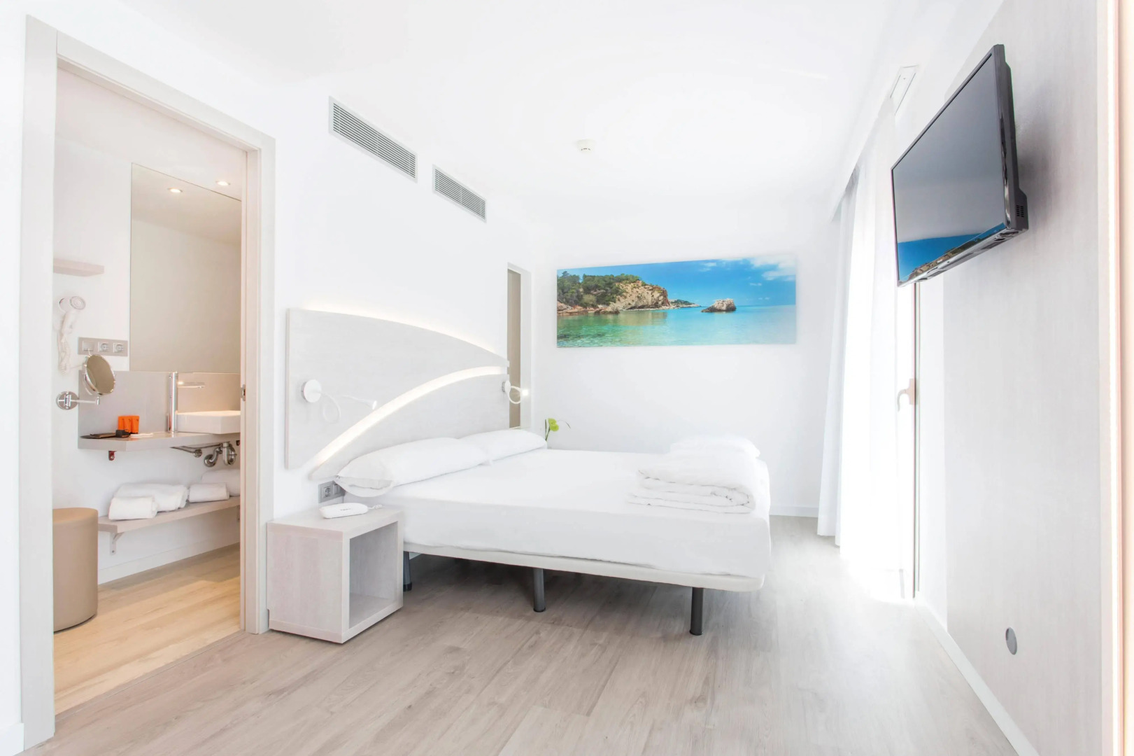Som Llaut Boutique Hotel