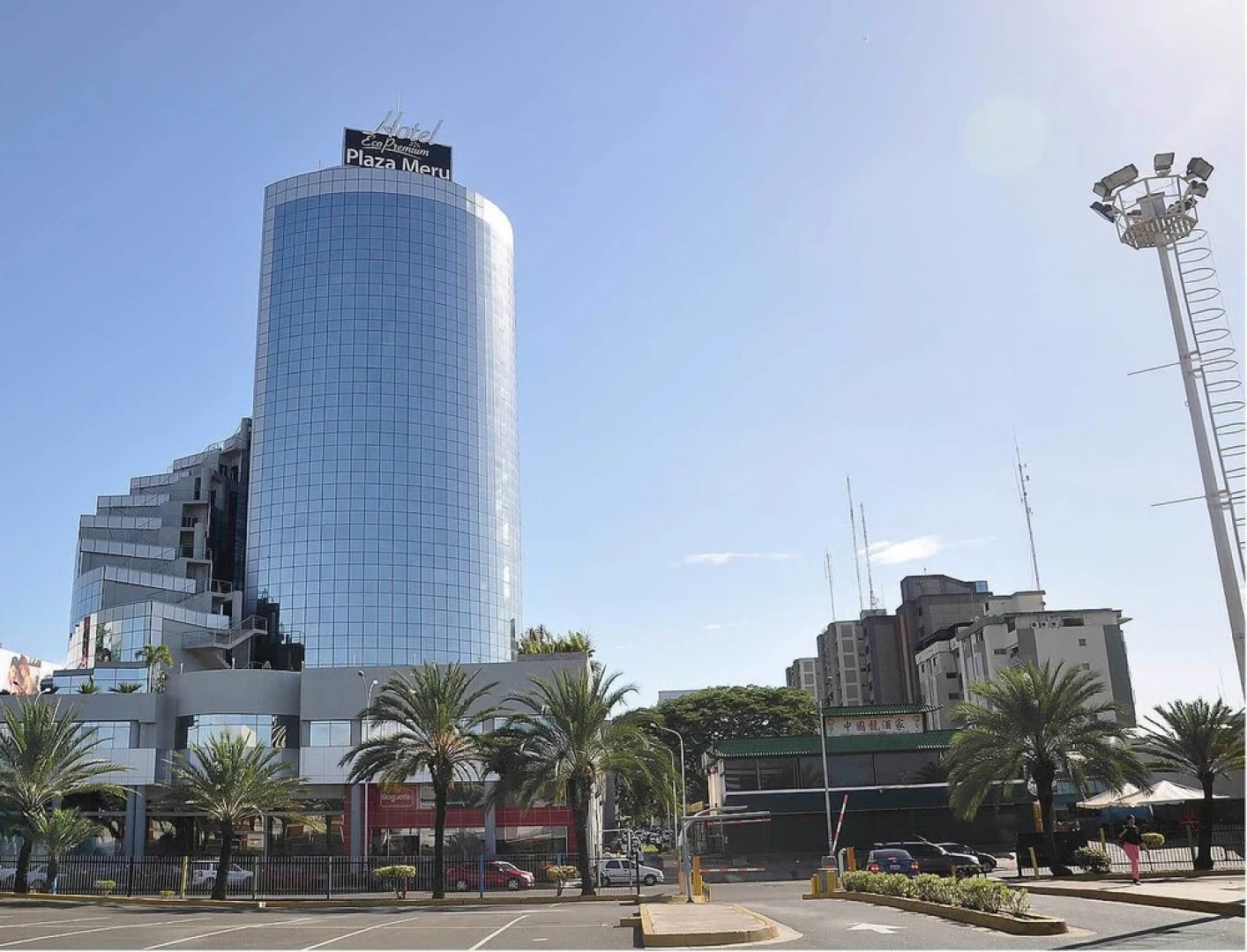Hotel Plaza Meru
