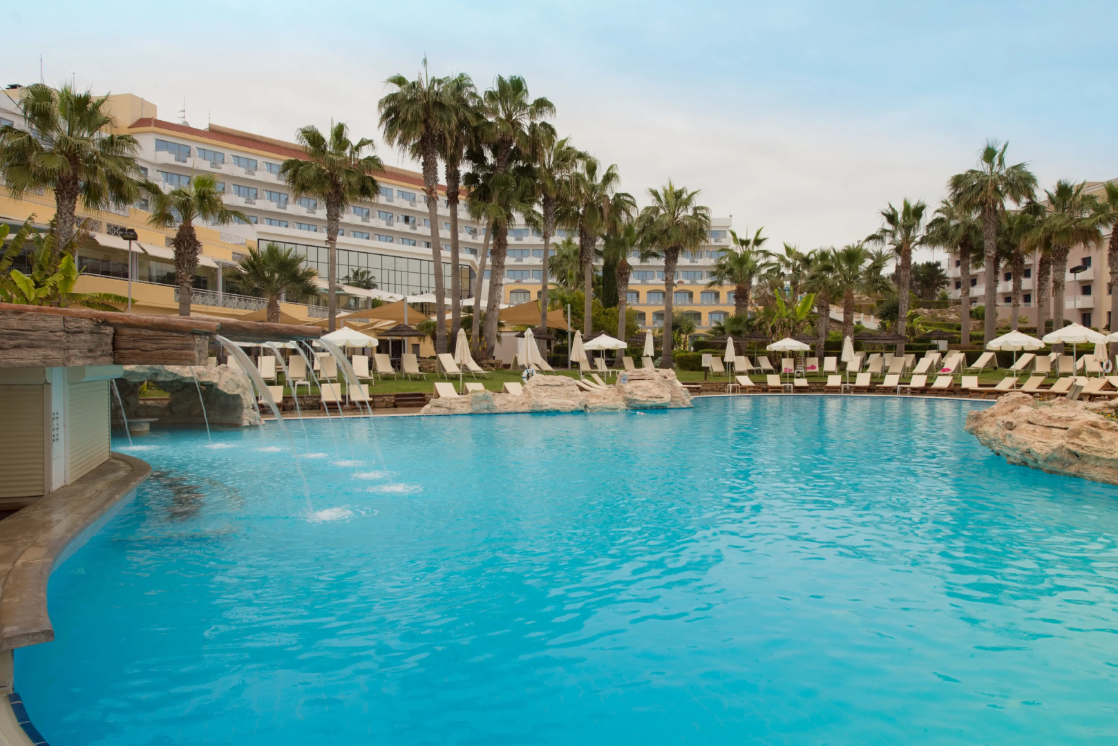 St. George Beach Hotel & Spa Resort