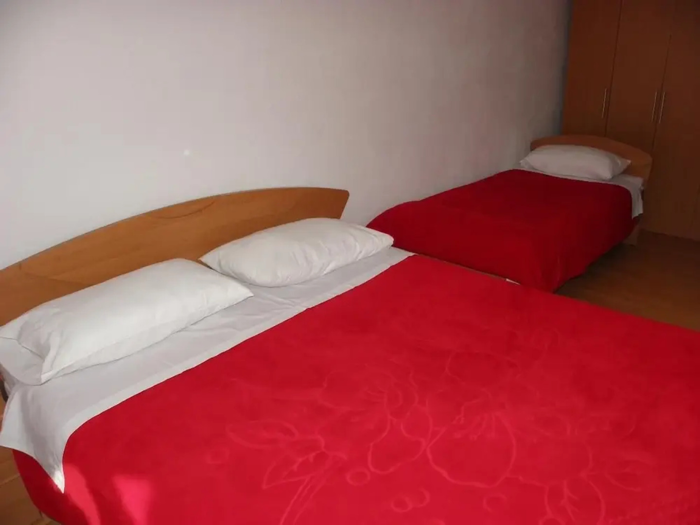 Josef - Seaview - A2 Crveni