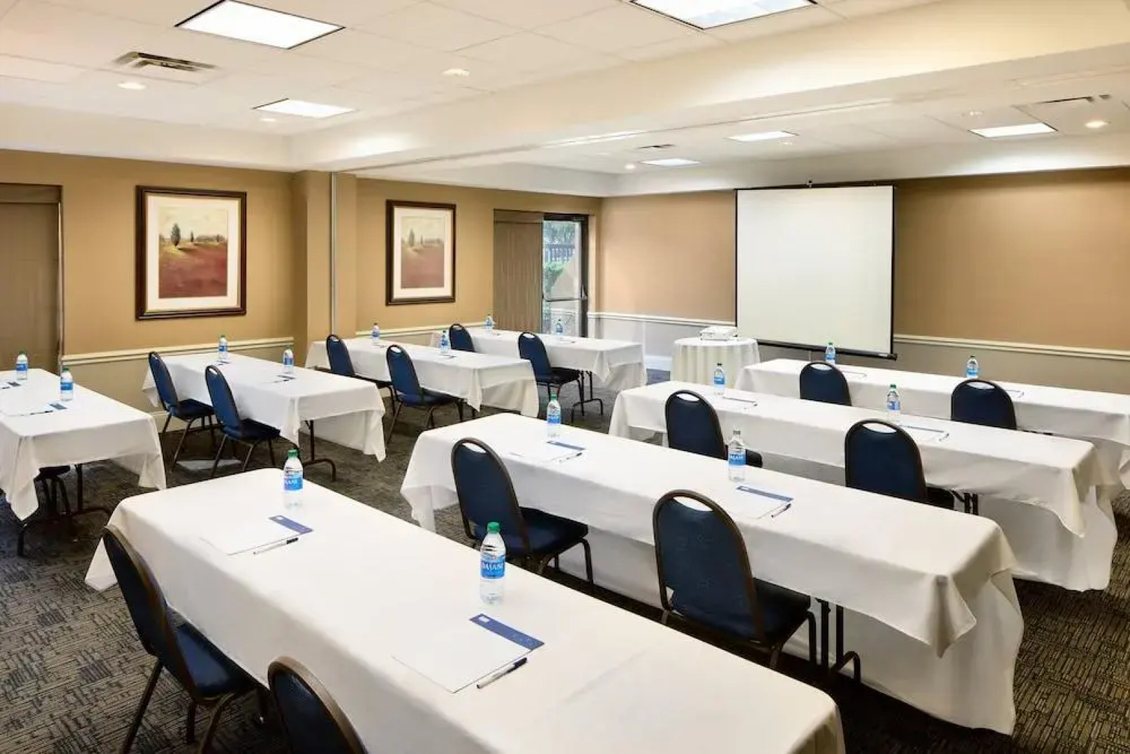 Holiday Inn Express & Suites Alpharetta - Windward Parkway