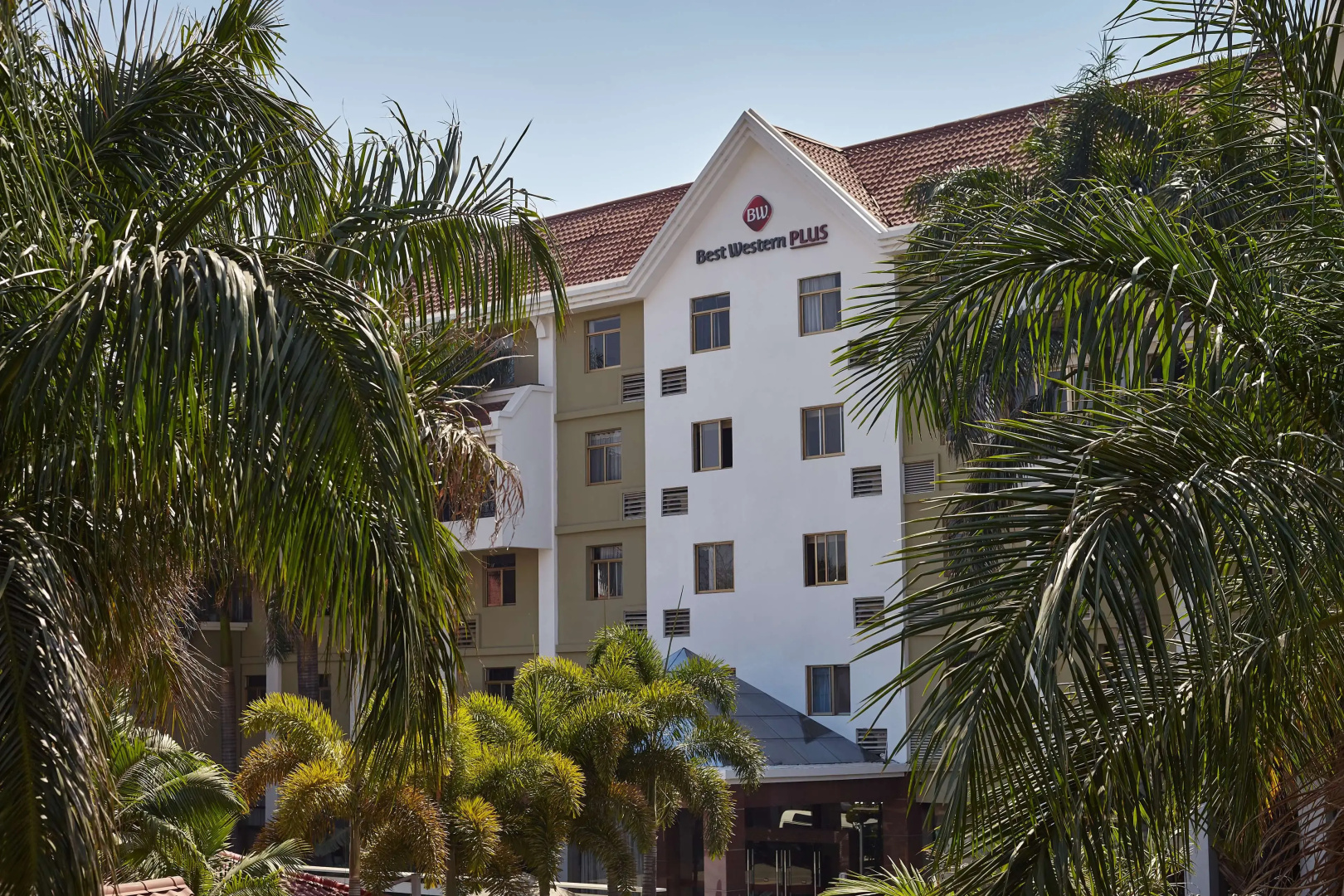 Best Western Plus Paramount Hotel