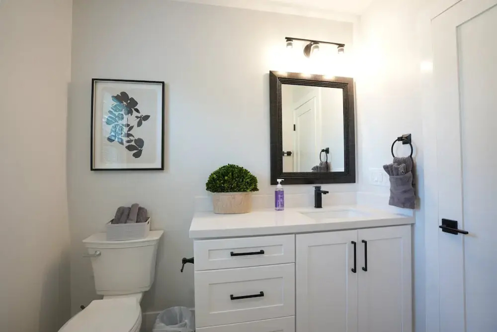 4 bedroom, 2 bathrooms