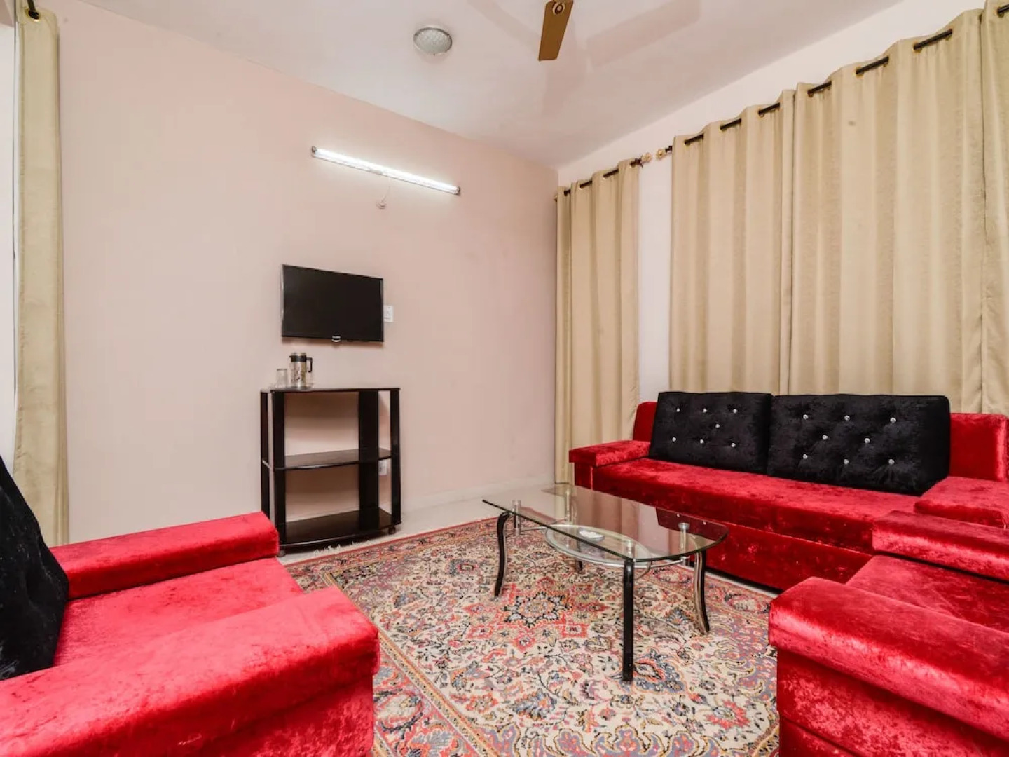 OYO 8660 Hotel Cozy Nook