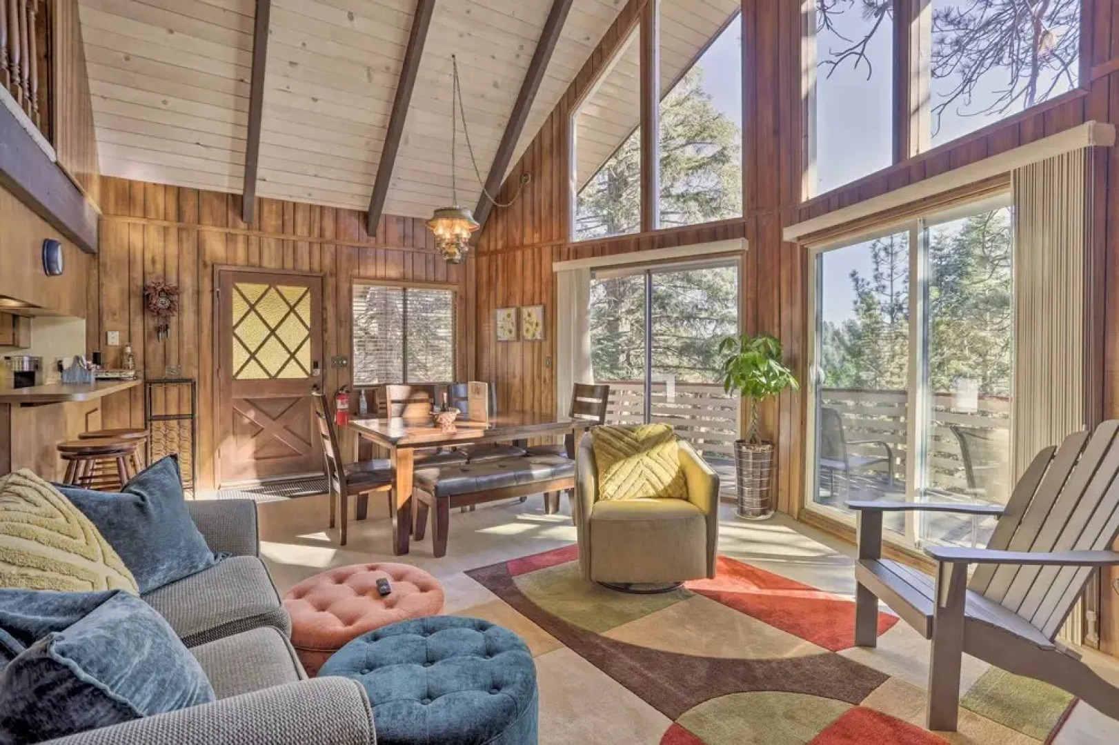 Quaint Cabin Retreat ~ 4 Mi to Arrowhead Lake