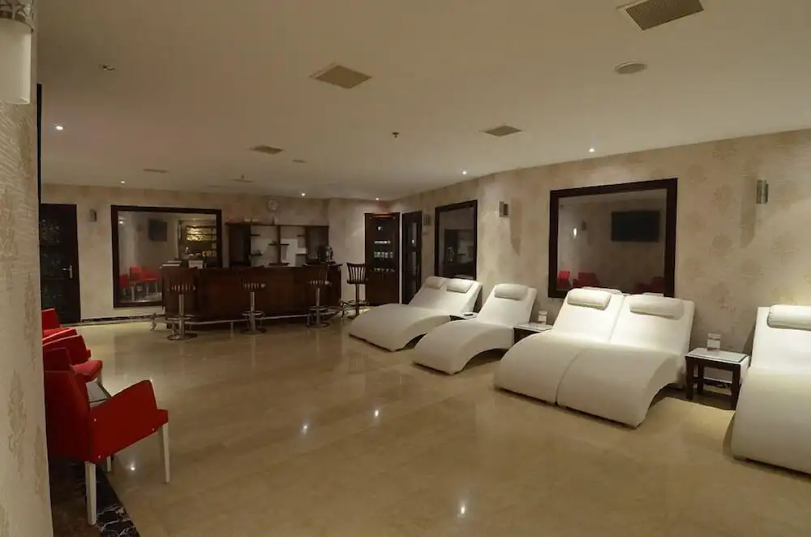 Lamos Resort Hotel & Convention Center