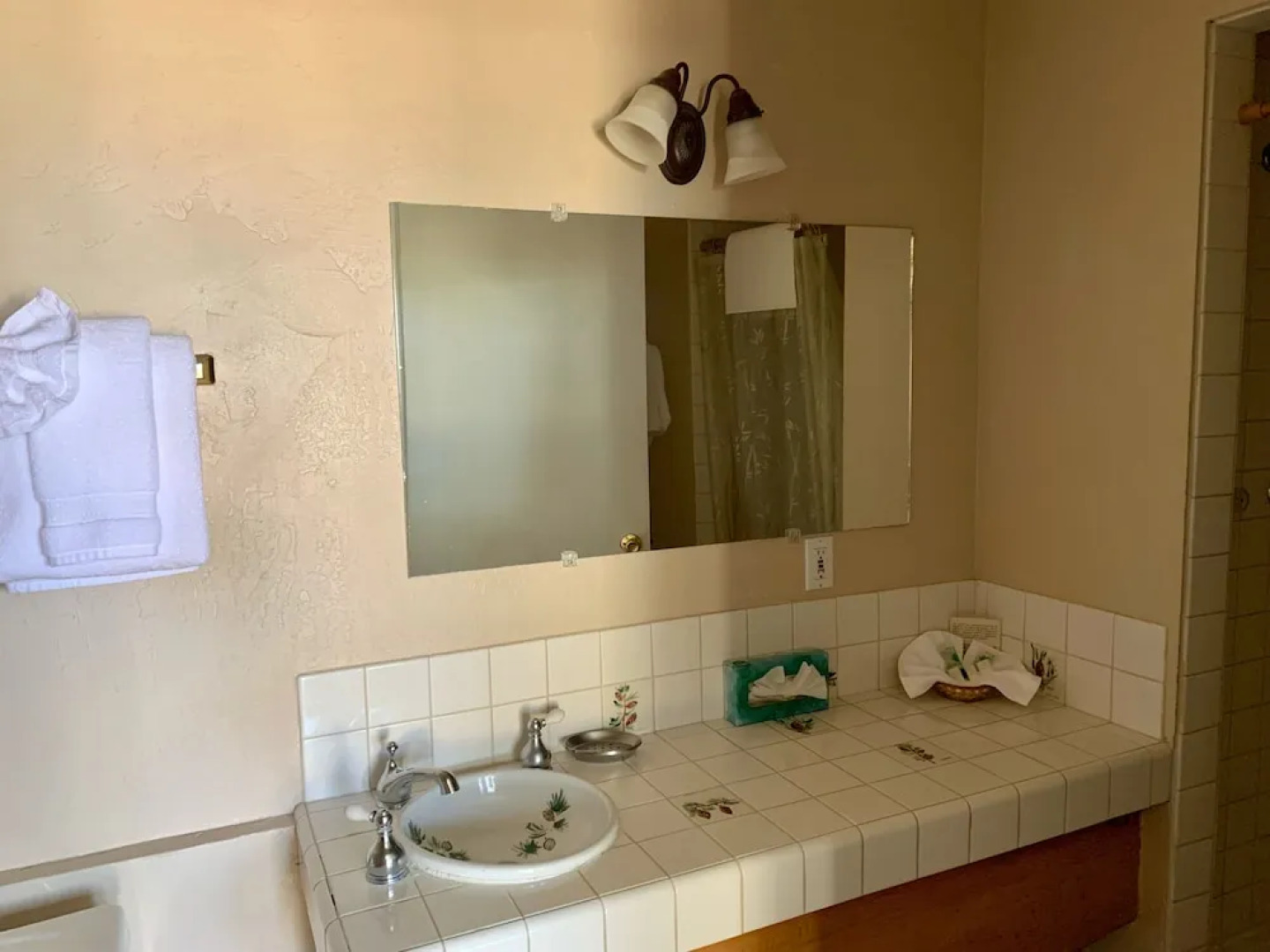 Tioga Lodge At Mono Lake