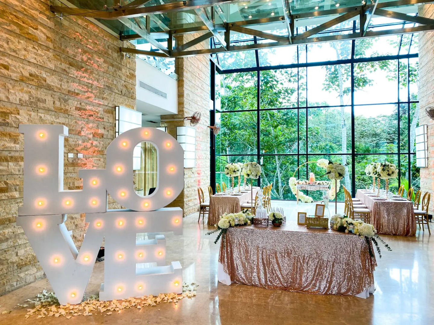 Summit Rainforest & Golf Resort