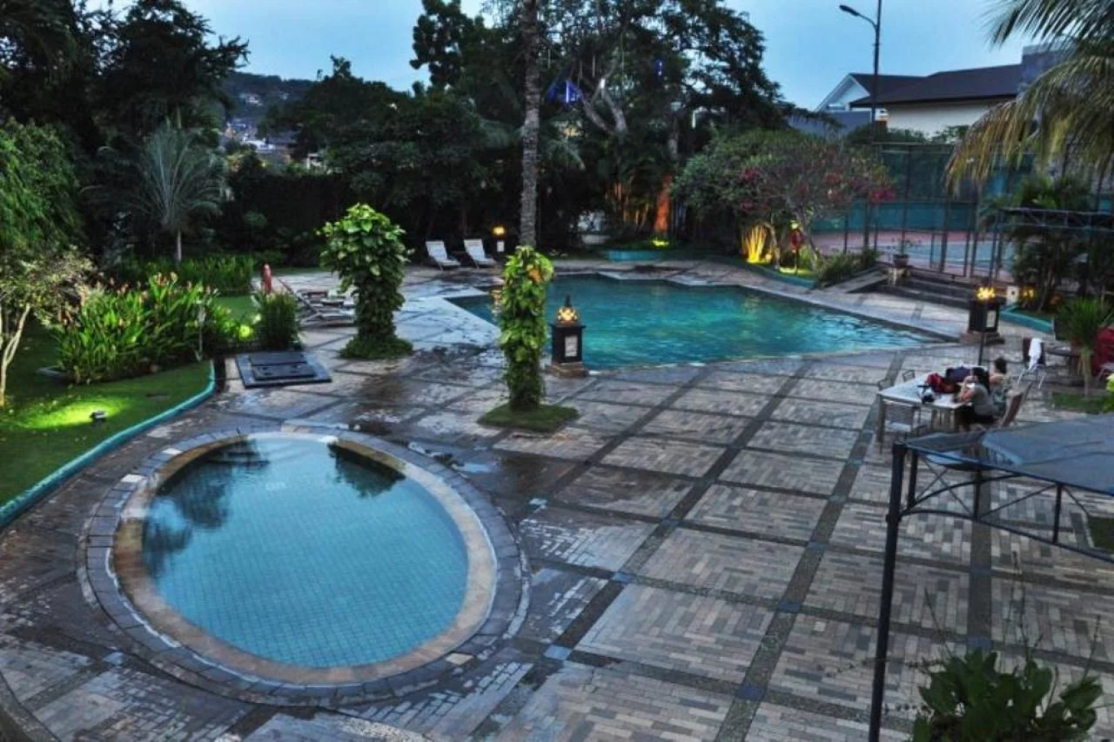 Grand Candi Hotel