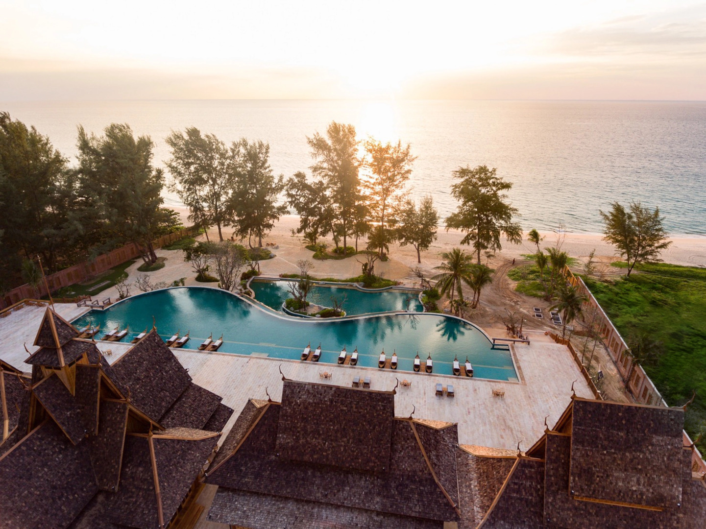 Курортный отель Santhiya Phuket Natai Resort & Spa