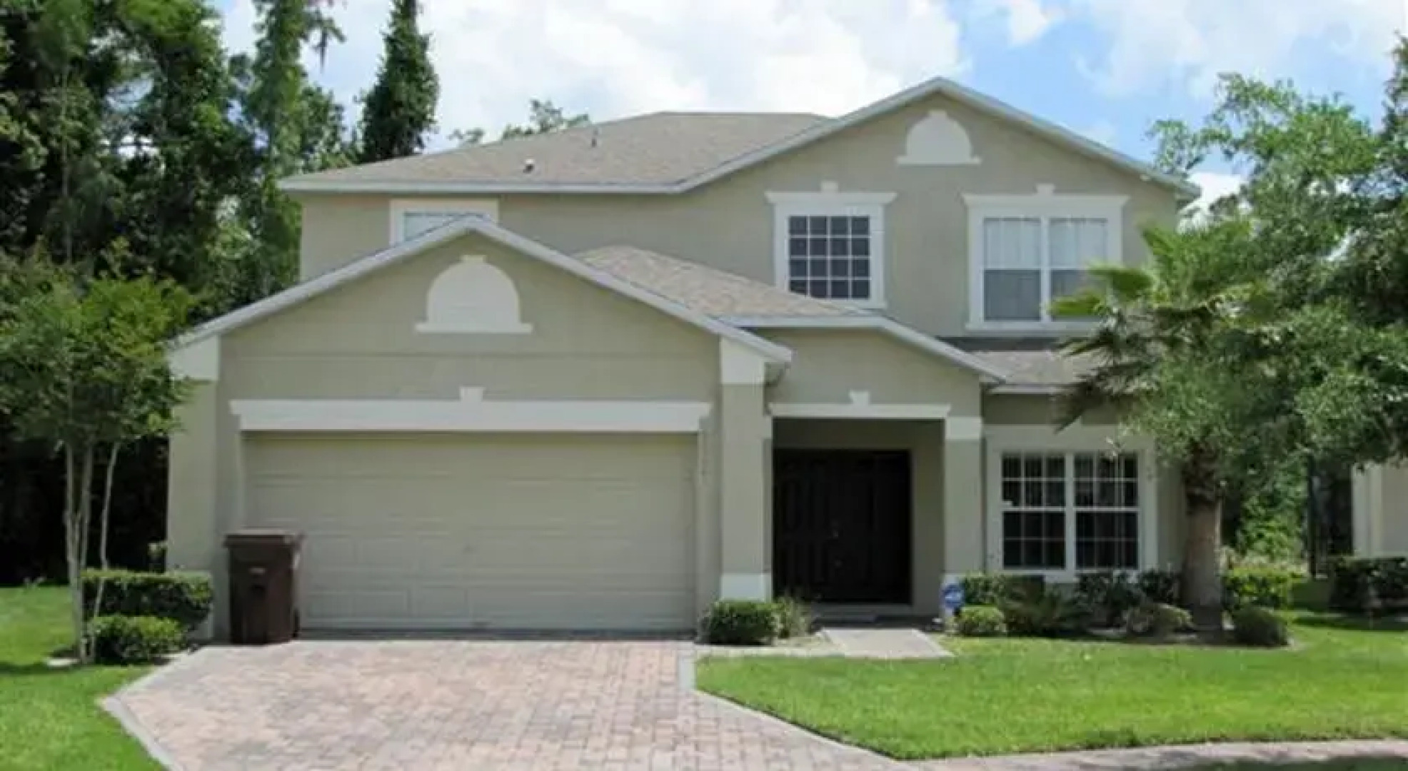 Four Bedroom House in Colombian Lakes by CFL Vacations