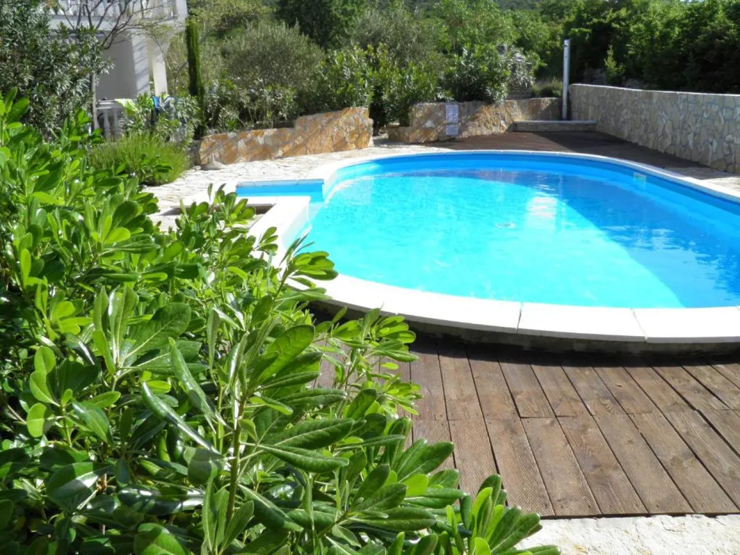 Sunny Pool Apartments - One Bedroom Apartment