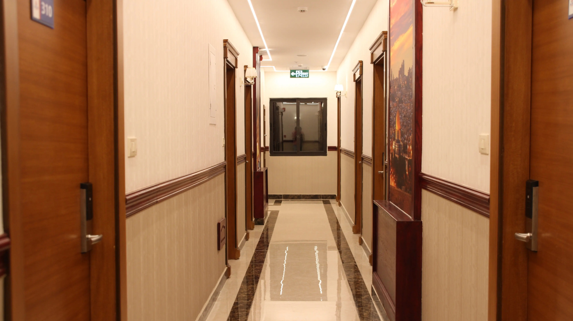 Big Ben Hotel Suites