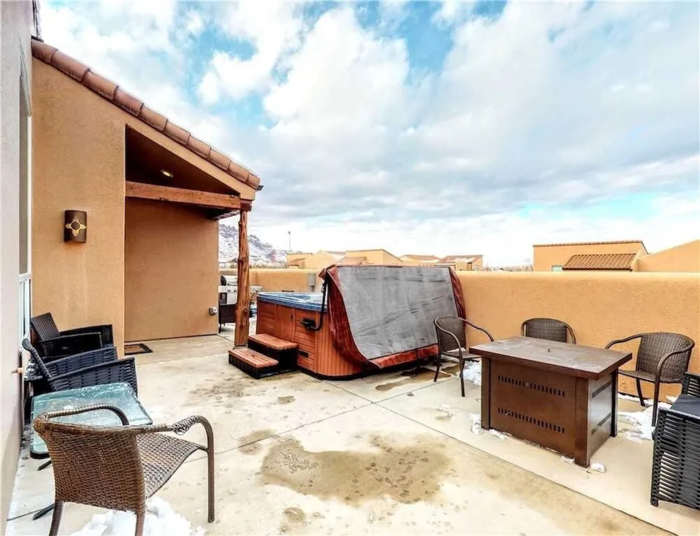 Desert Oasis X1 by RedAwning