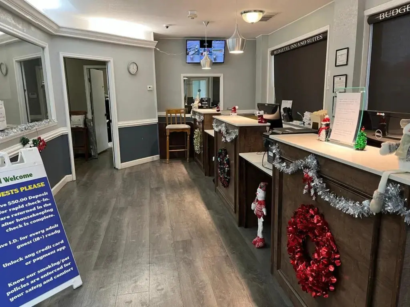 Budgetel Inn & Suites