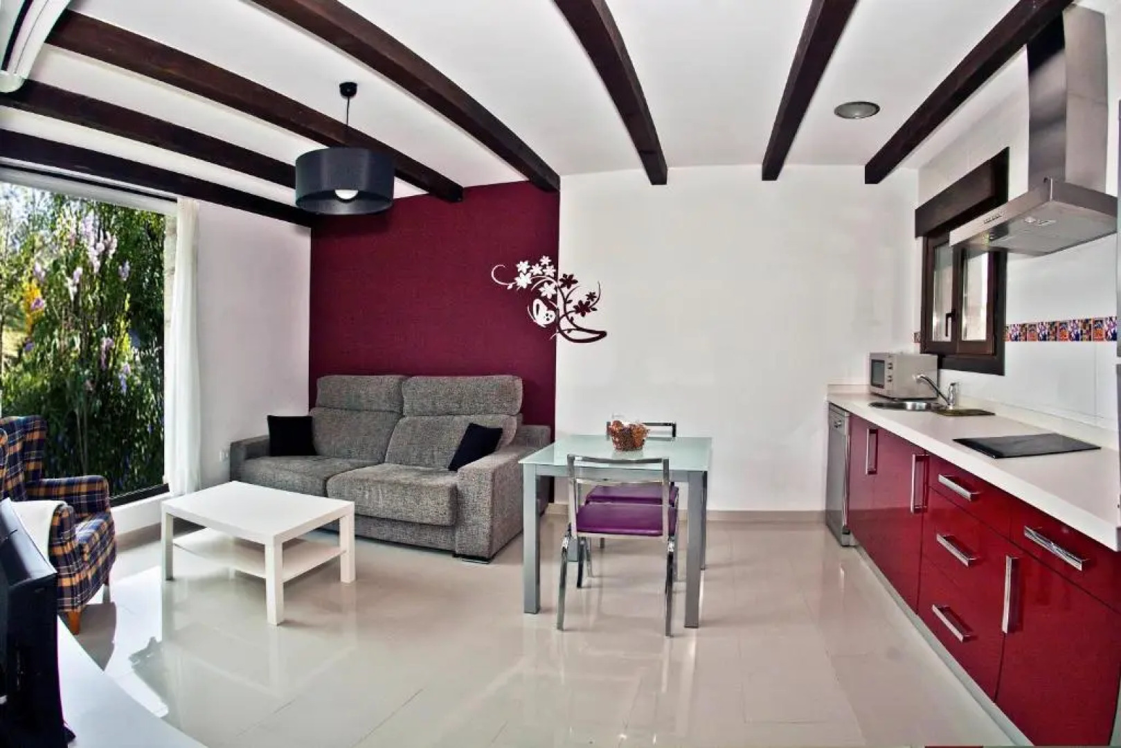 Apartamentos El Roble