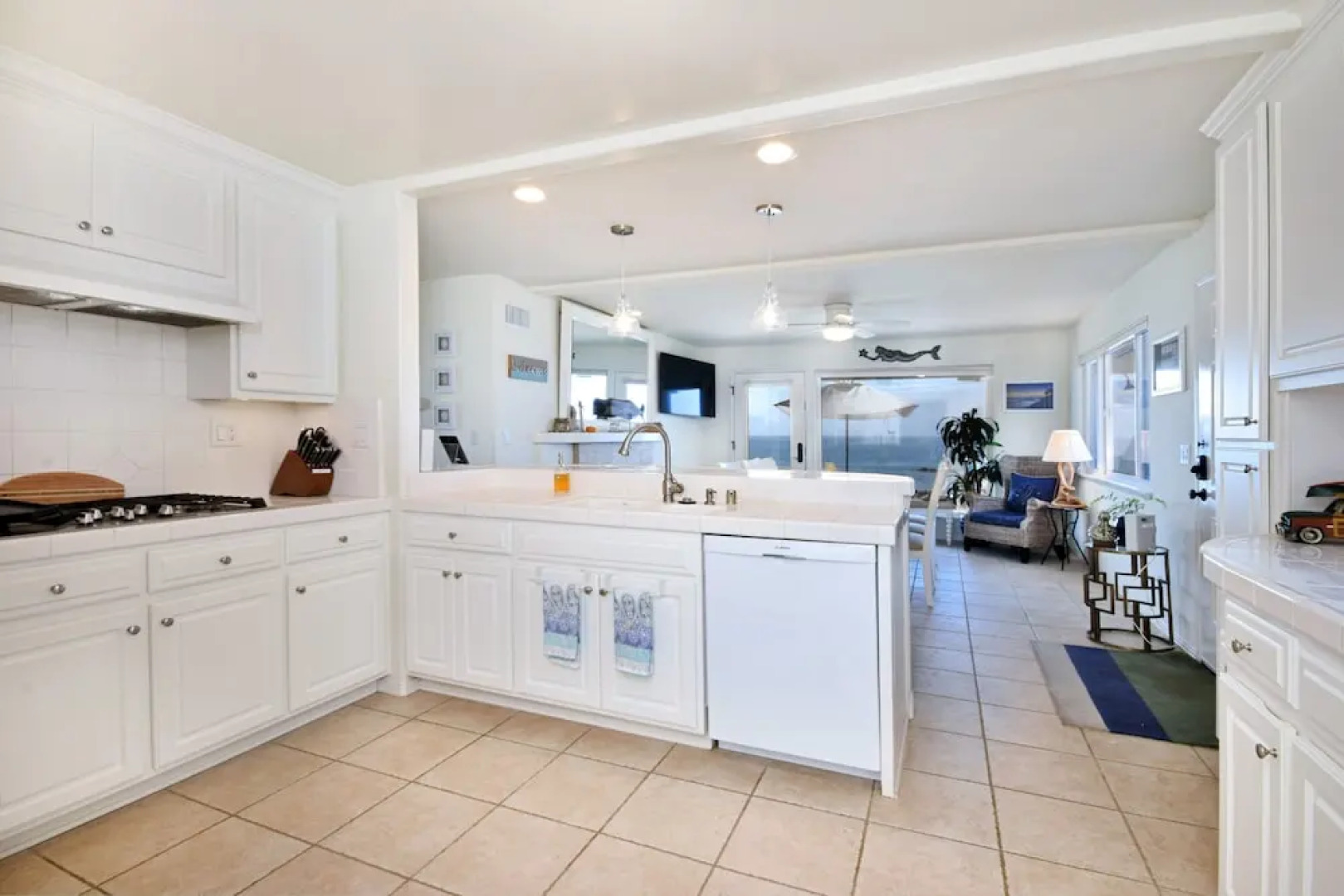 6694 Breakers Way Home 4 Bedrooms 2 Bathrooms Home