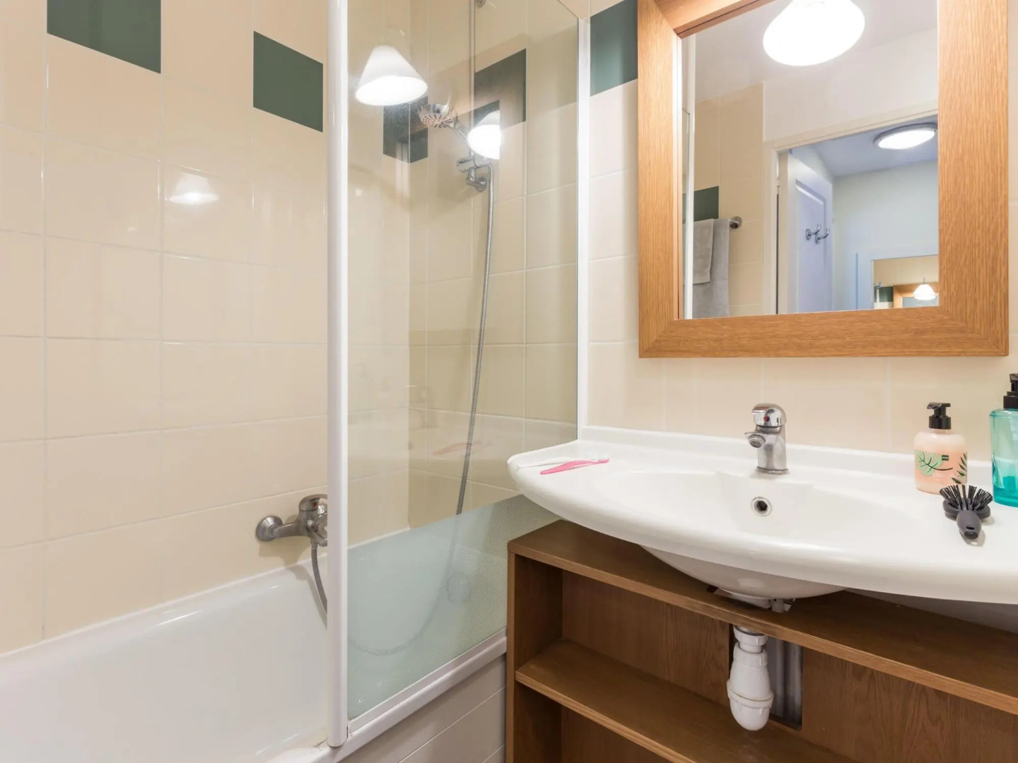 Apartment in Branville with balcony or terrace