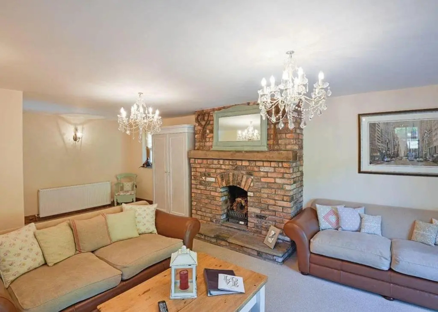 Charlesworth Lodges