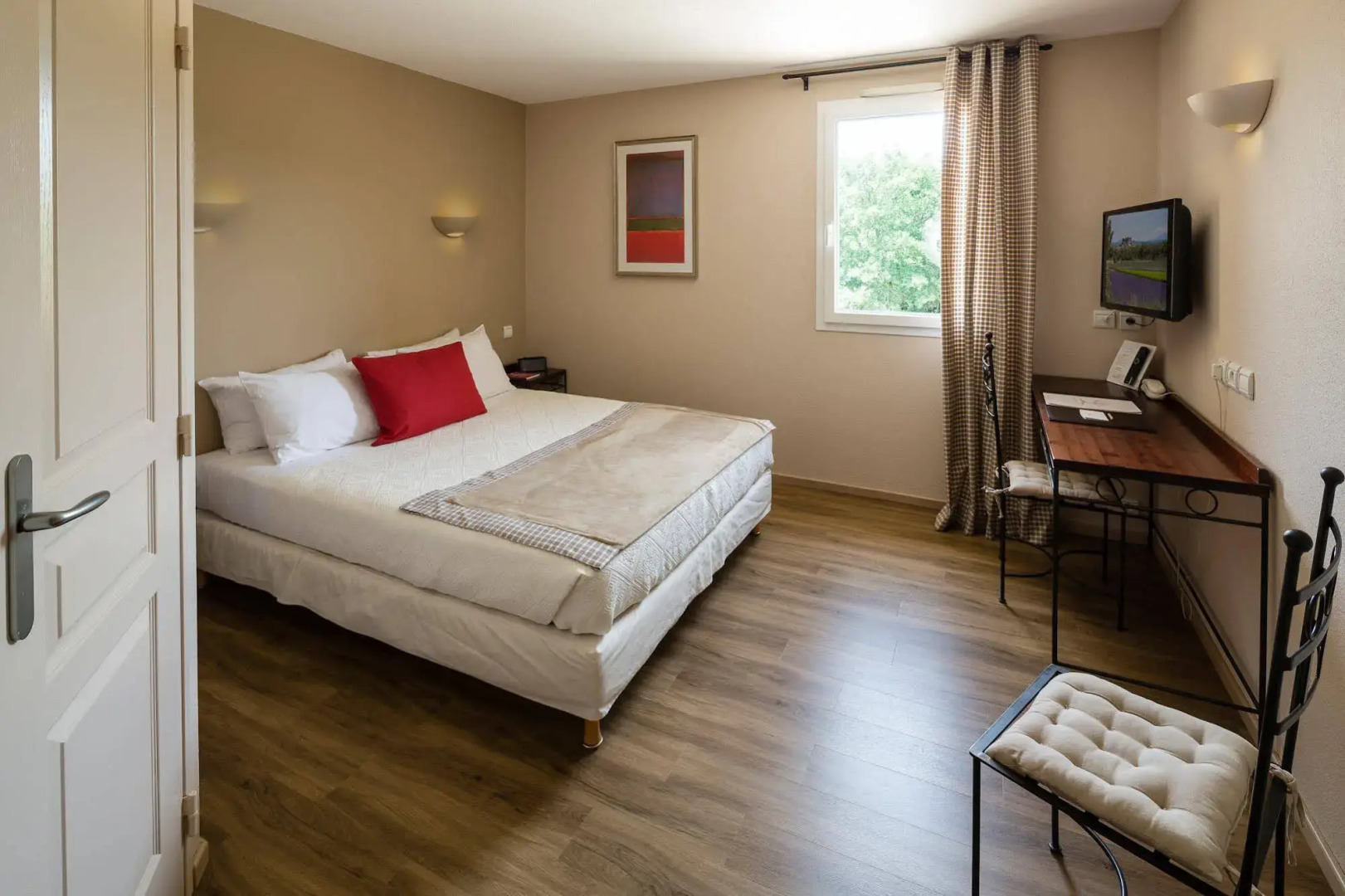 Logis Hôtel La Bastide de Grignan & Restaurant La Chênaie