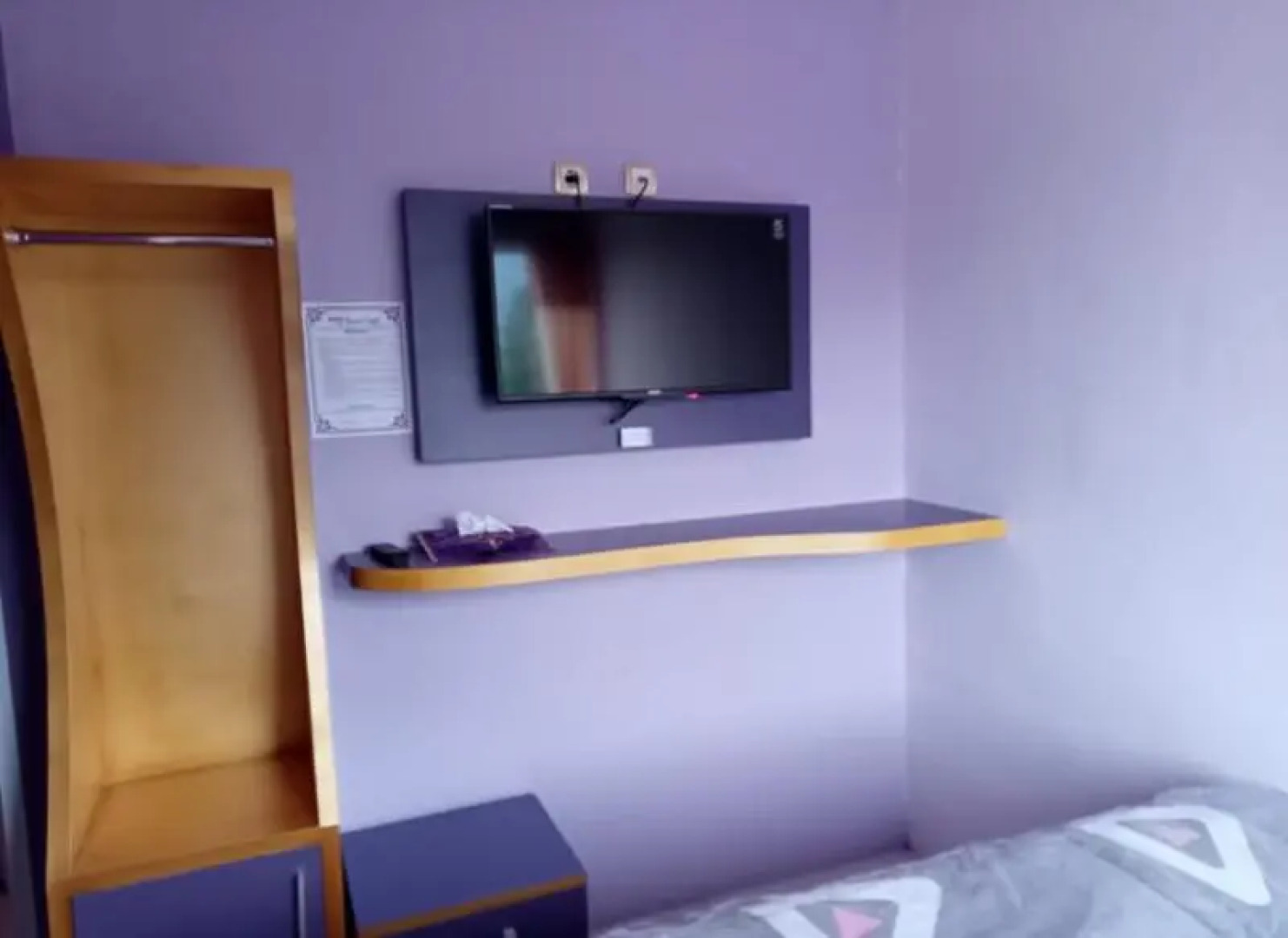 Ungu Hotel Garut by ZUZU