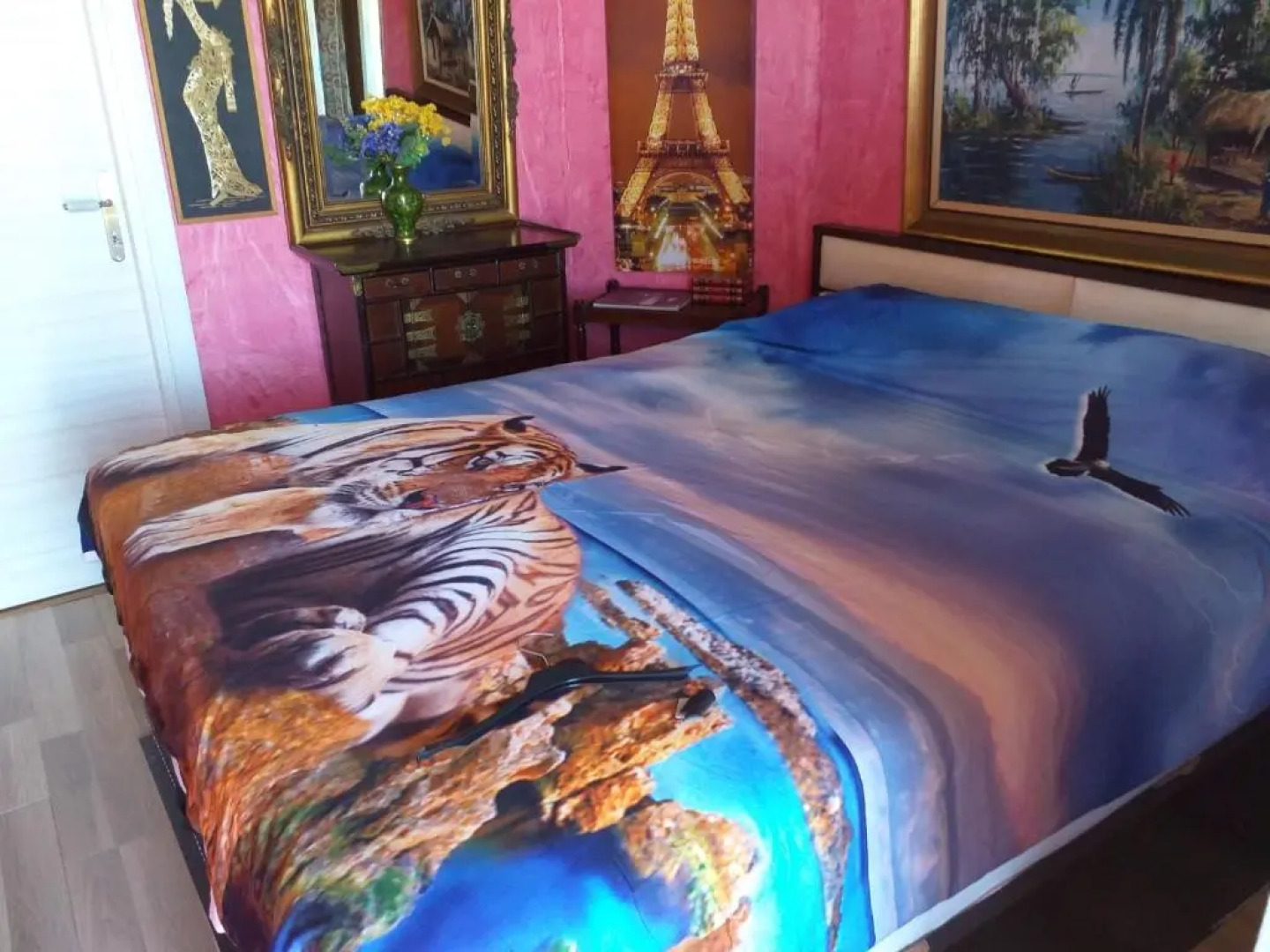 3 Jaccuzi Airport House - Airport Transfer Available