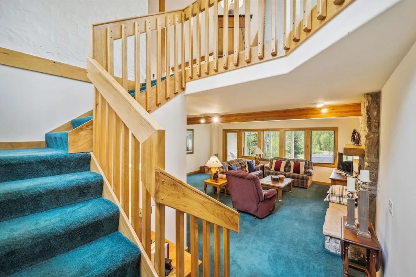 Red Hawk Retreat 6 Bedroom Home by Redawning