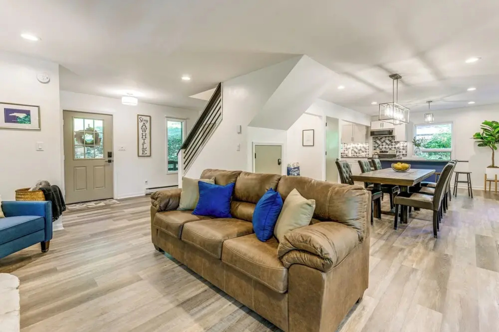 Modern Waynesville Cabin ~ 9 Mi to Lake Junaluska!