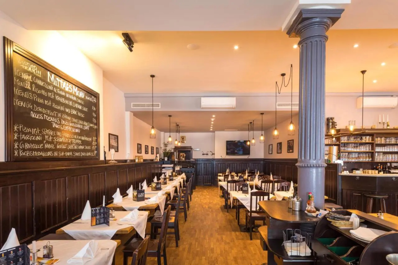 Downtown Vi Vadi Hotel