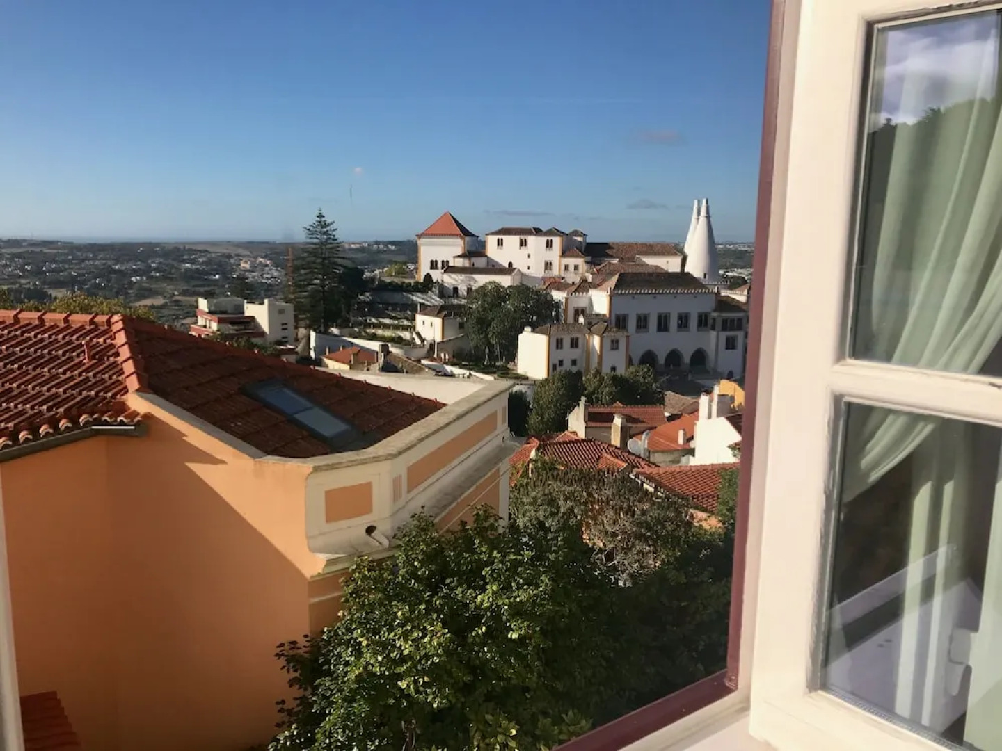 LUXa Charmhouse Hotel