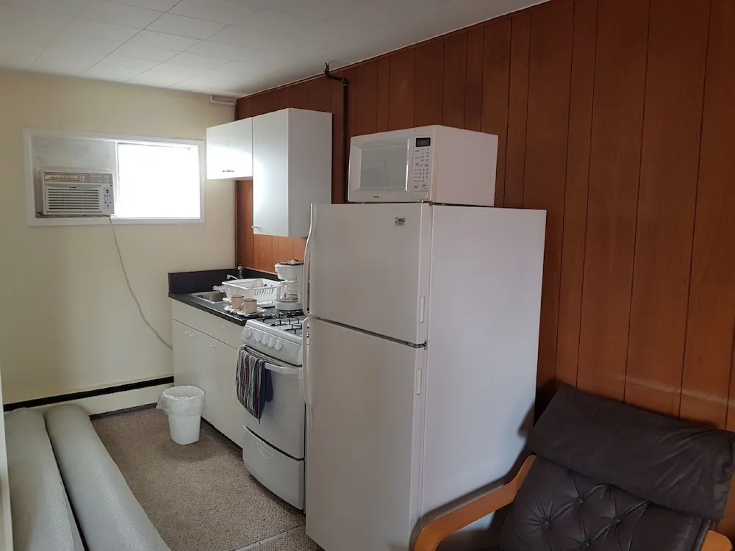 Deerview Lodge & Cabins - Princeton BC