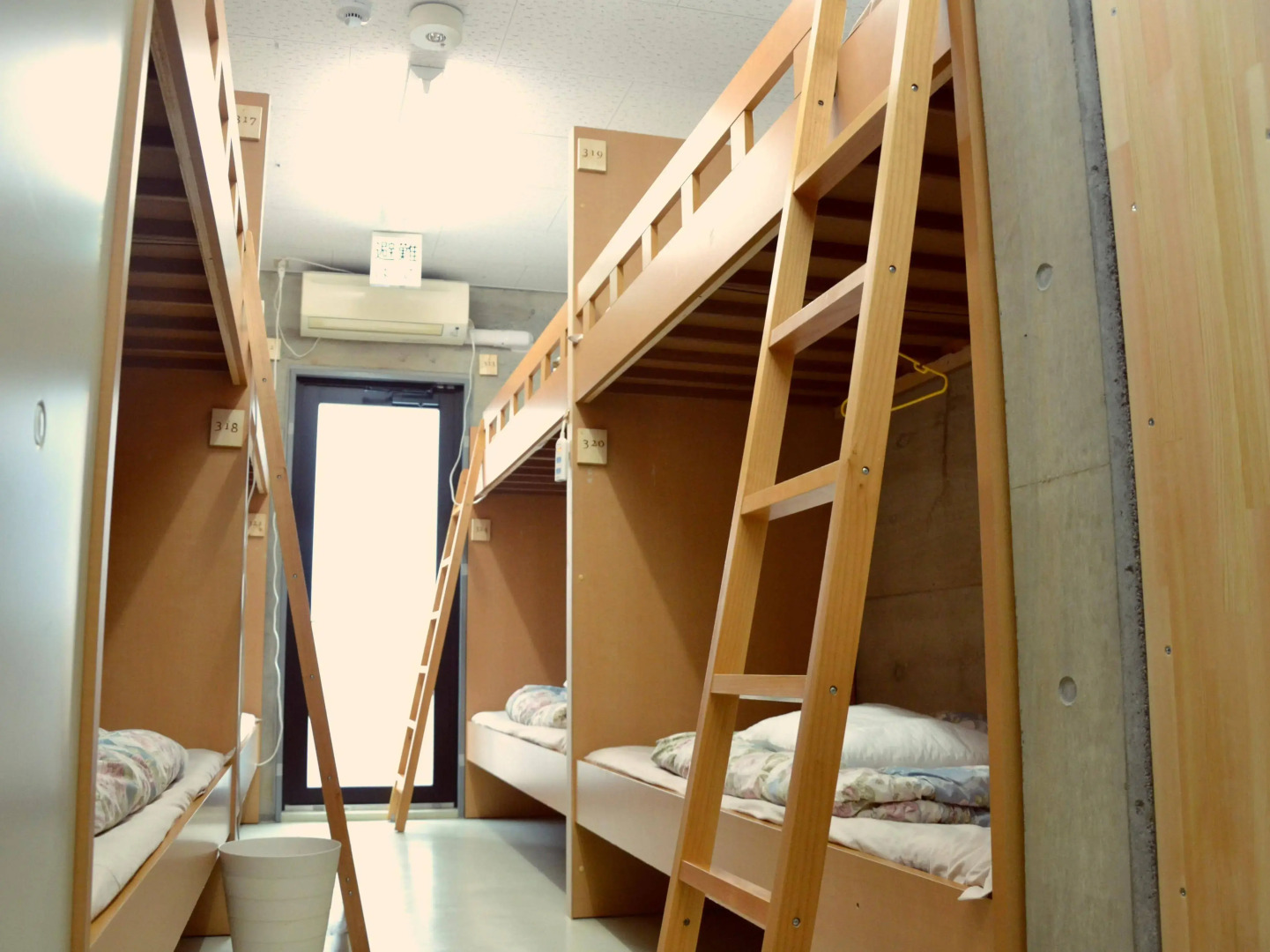 Hostel & Cafe Bar Backpackers Miyajima