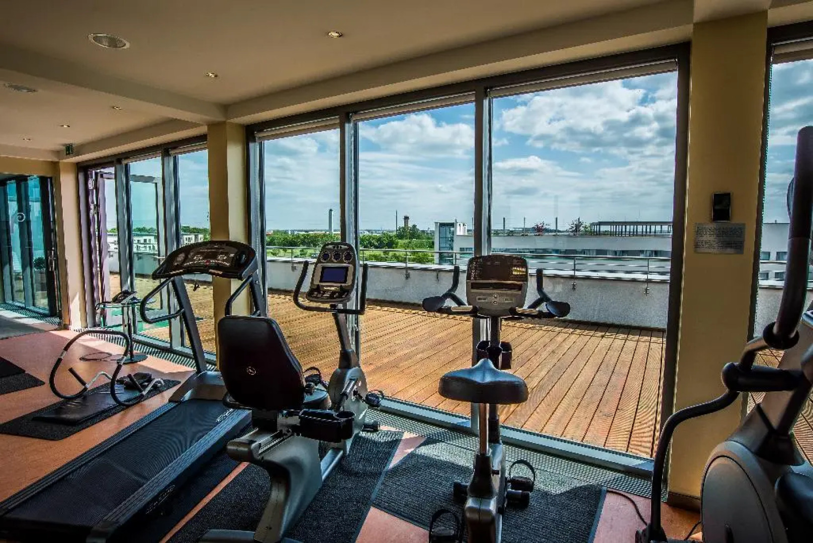 Holiday Inn Berlin Airport - Conference Centre by IHG