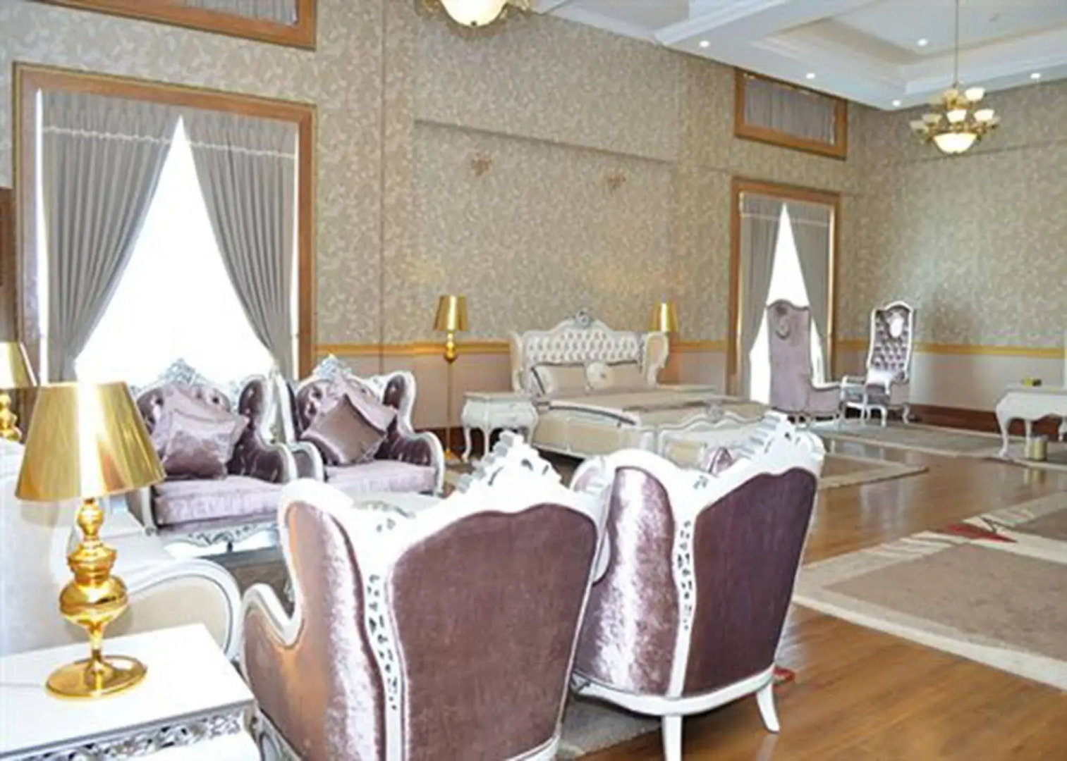 Royal President Hotel