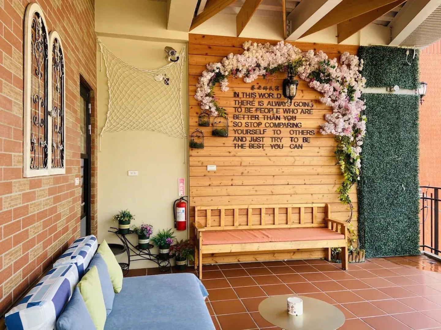 Teacher Cai Homestay