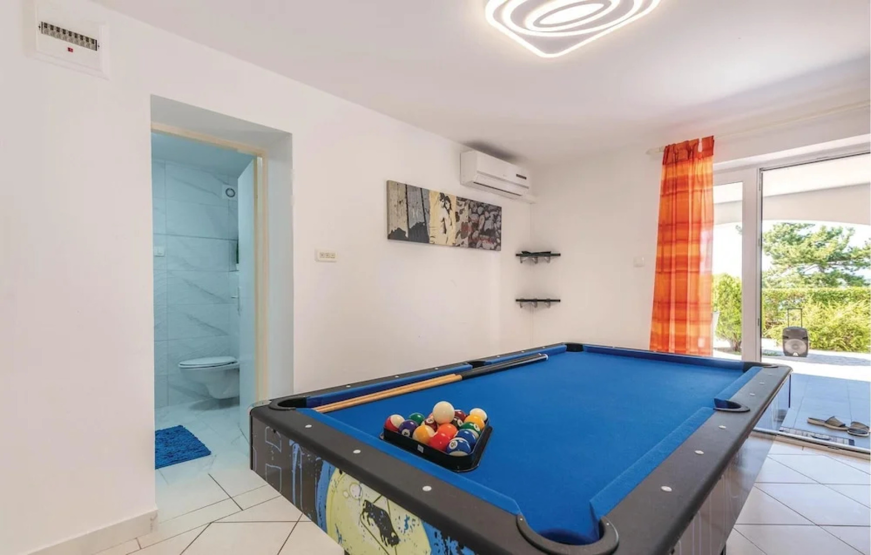 Amazing Home in Klimno With Wifi and 5 Bedrooms