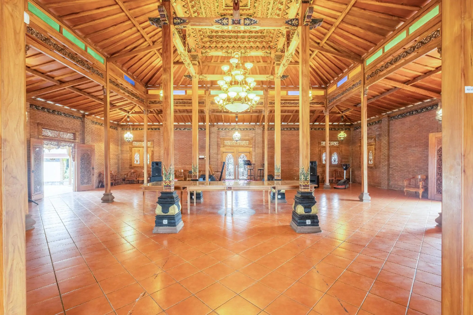 OYO 1347 Joglo Garut Cottage Syariah