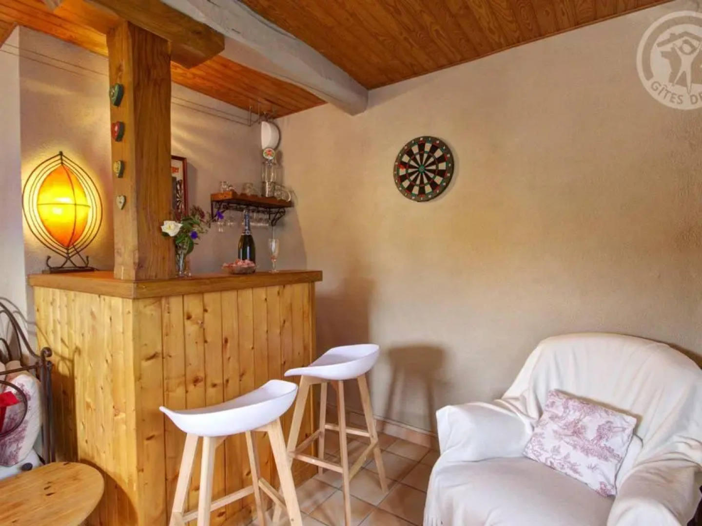 Gîte Belmont-de-la-Loire, 4 pièces, 8 personnes - FR-1-496-32