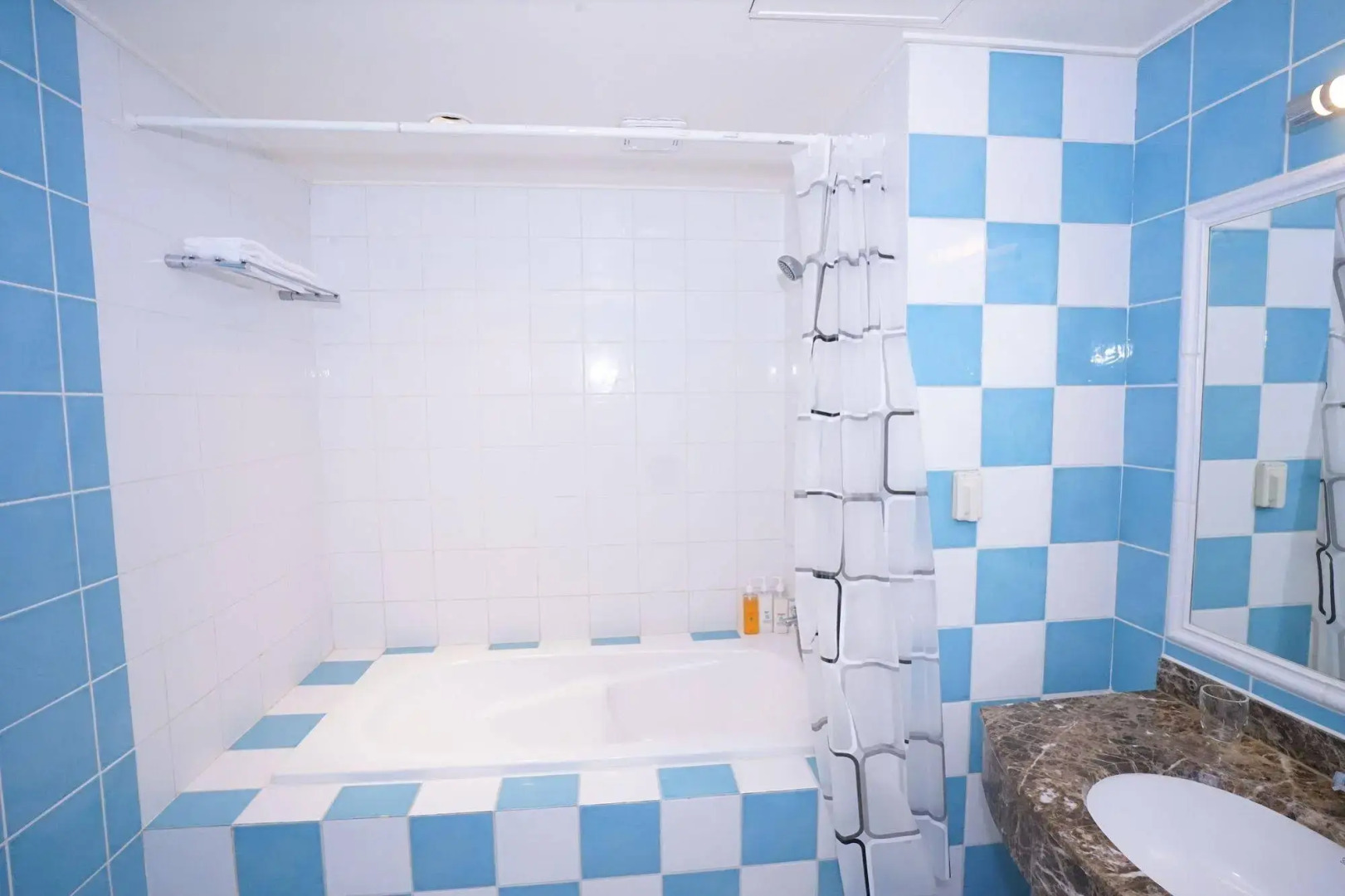 Lake Hills Jeju Resort (Ex. Lake Hills Golftel Je