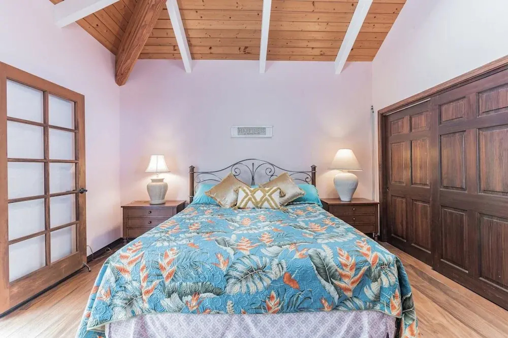 Affordable Luxury, Ocean Front With Pool & Hot Tub 3 Bedroom Apts by RedAwning