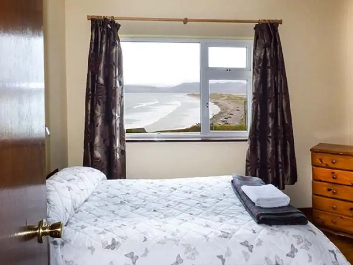 Rossbeigh Beach Cottage No 4