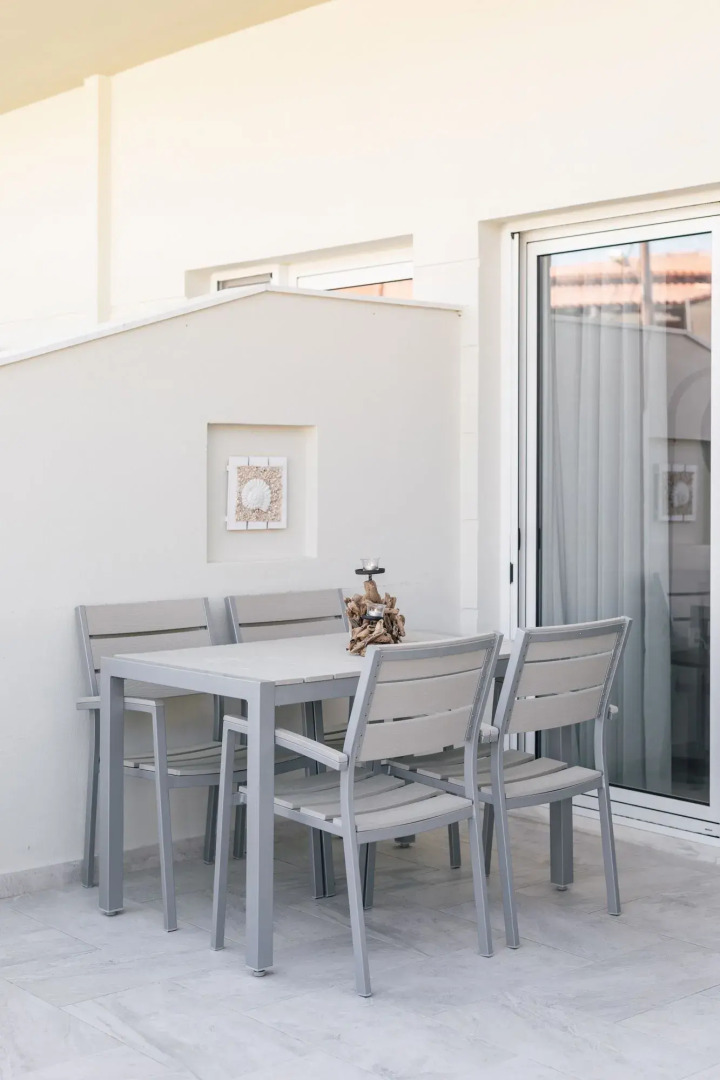 Minthi Boutique Apartments