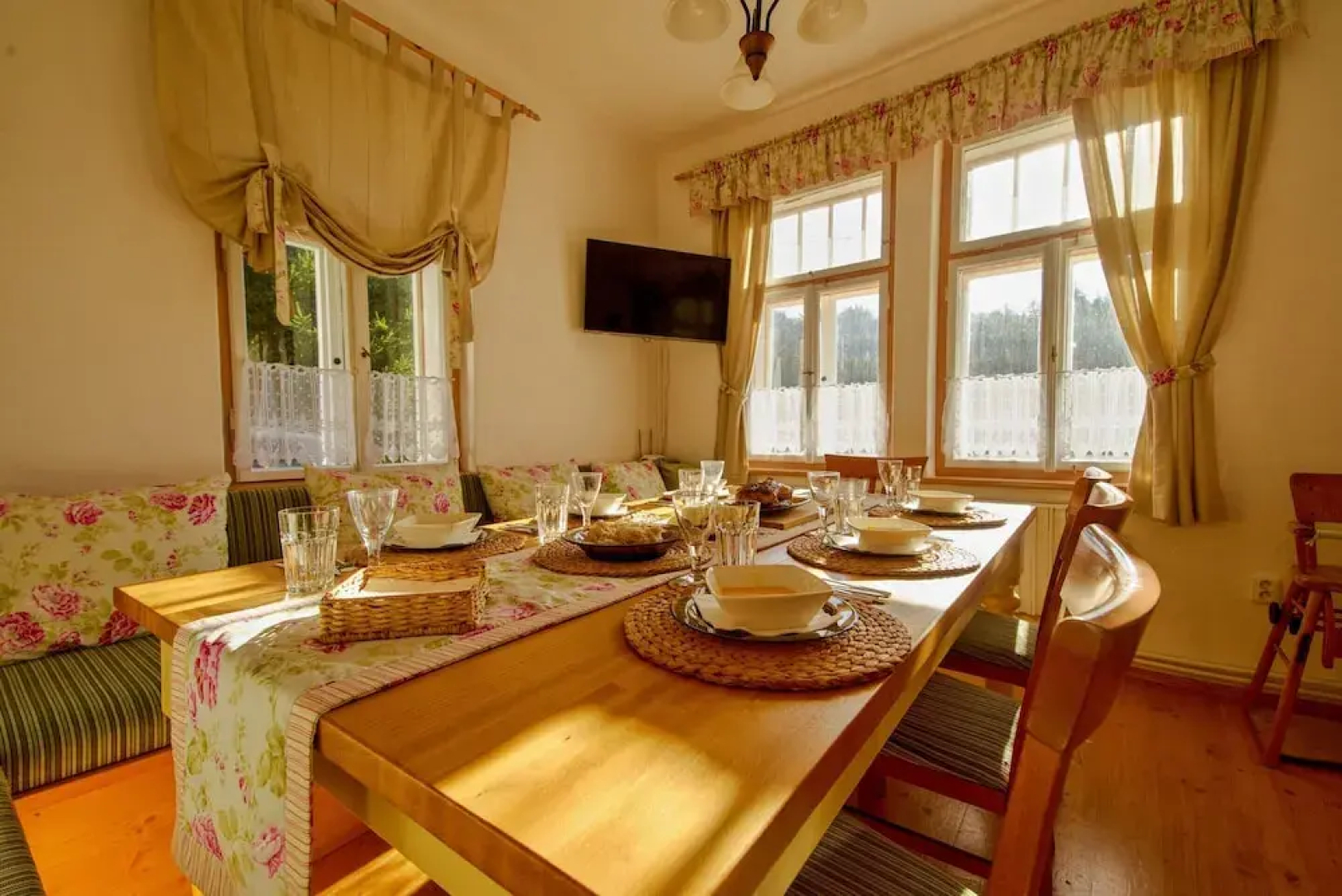 Villa in Jablonec With Sauna & Hot Tub
