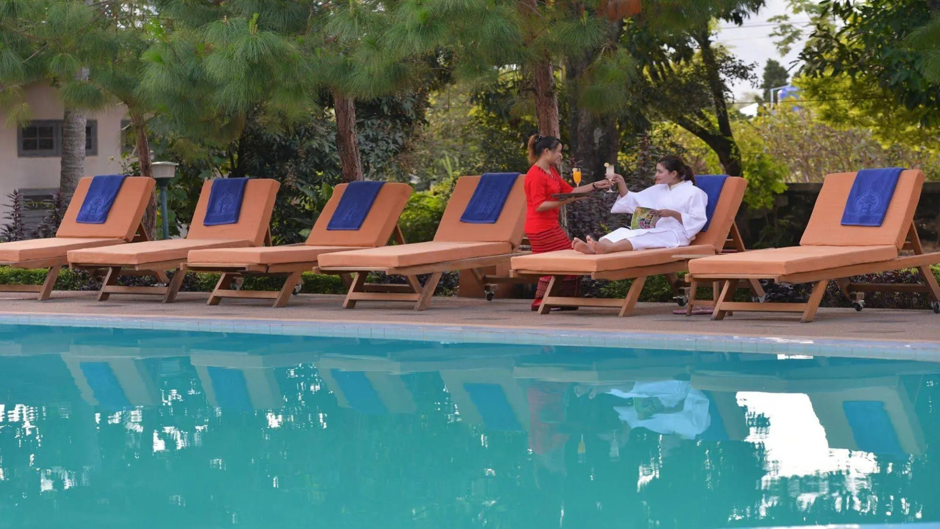 Amazing Kengtong Resort