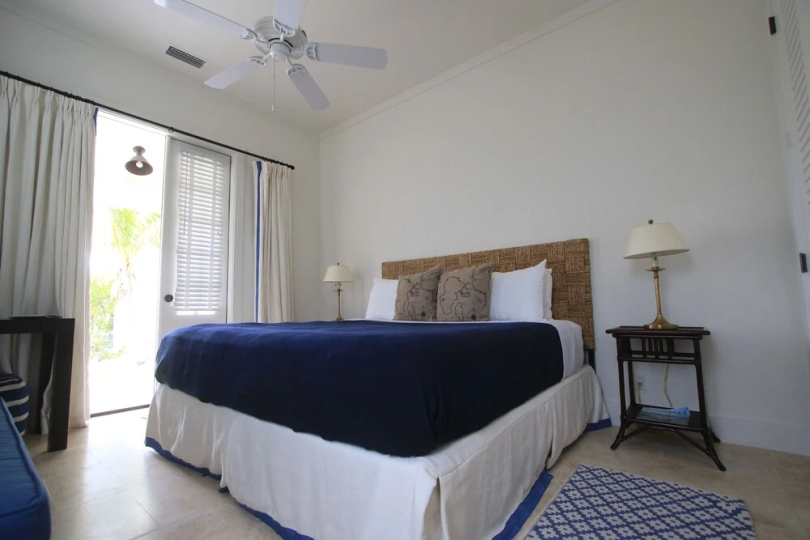 The Sandpiper Inn & Cottages