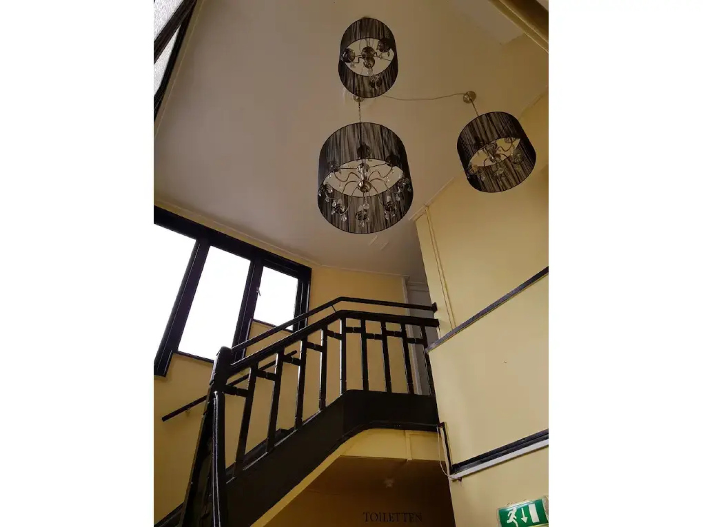 Cafe pension The Chandelier