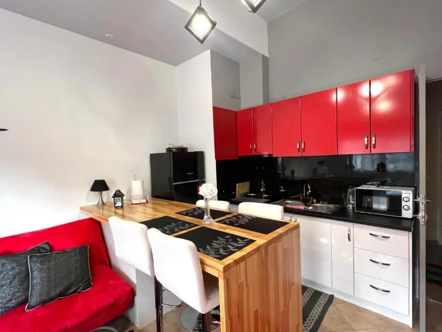 Luxury seafront house nearby Delphi