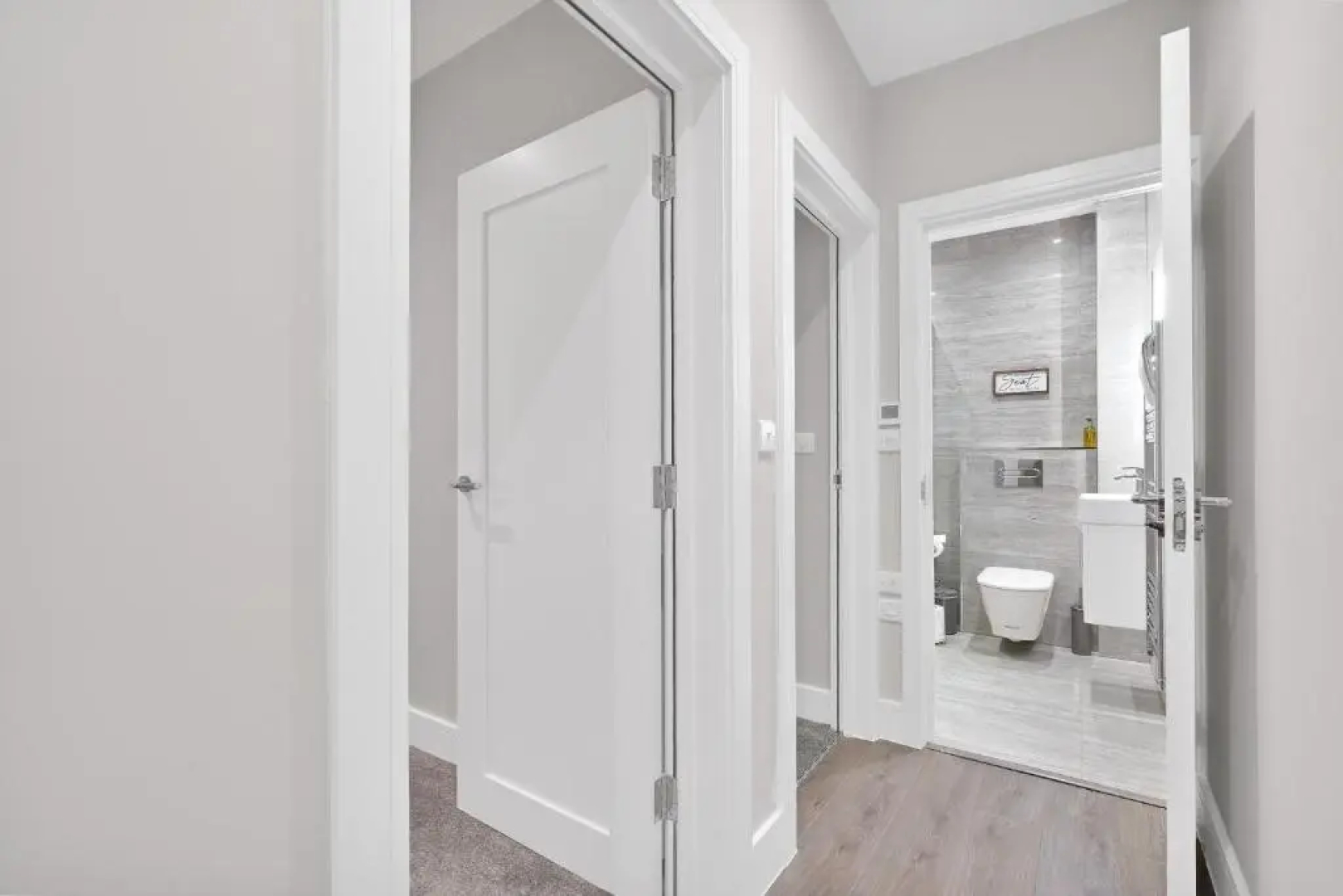 Crown Place 2 & 3 Bedroom Luxury Apts. with Parking in Shepperton