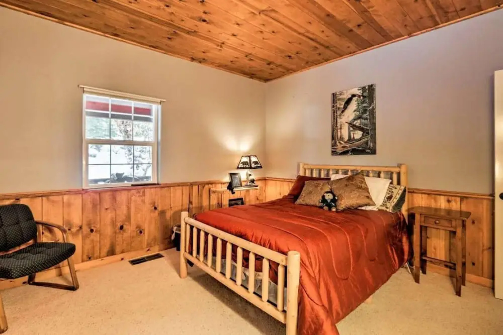 Large Home in Central Truckee With Private Hot Tub