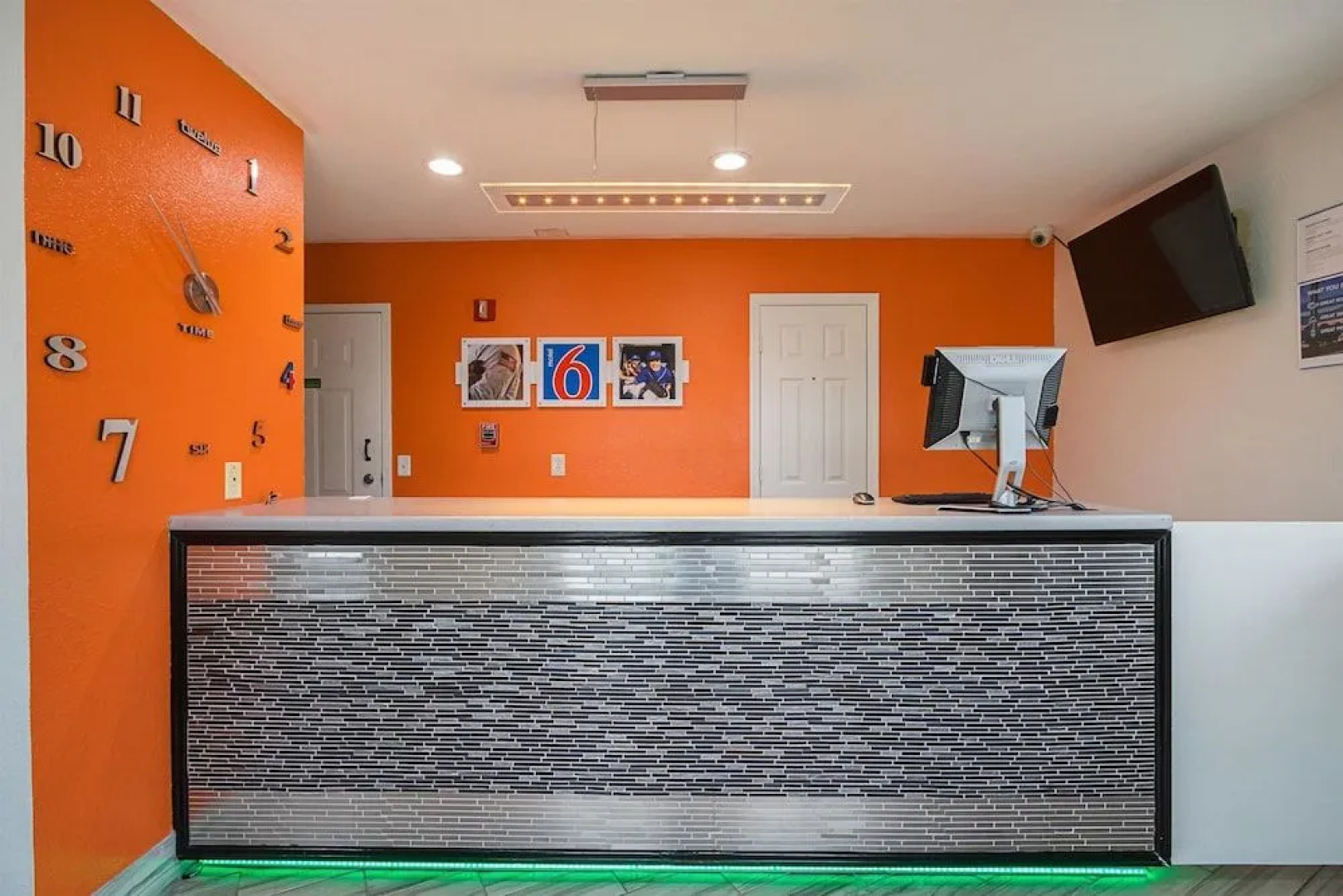 Motel 6 Savannah, GA